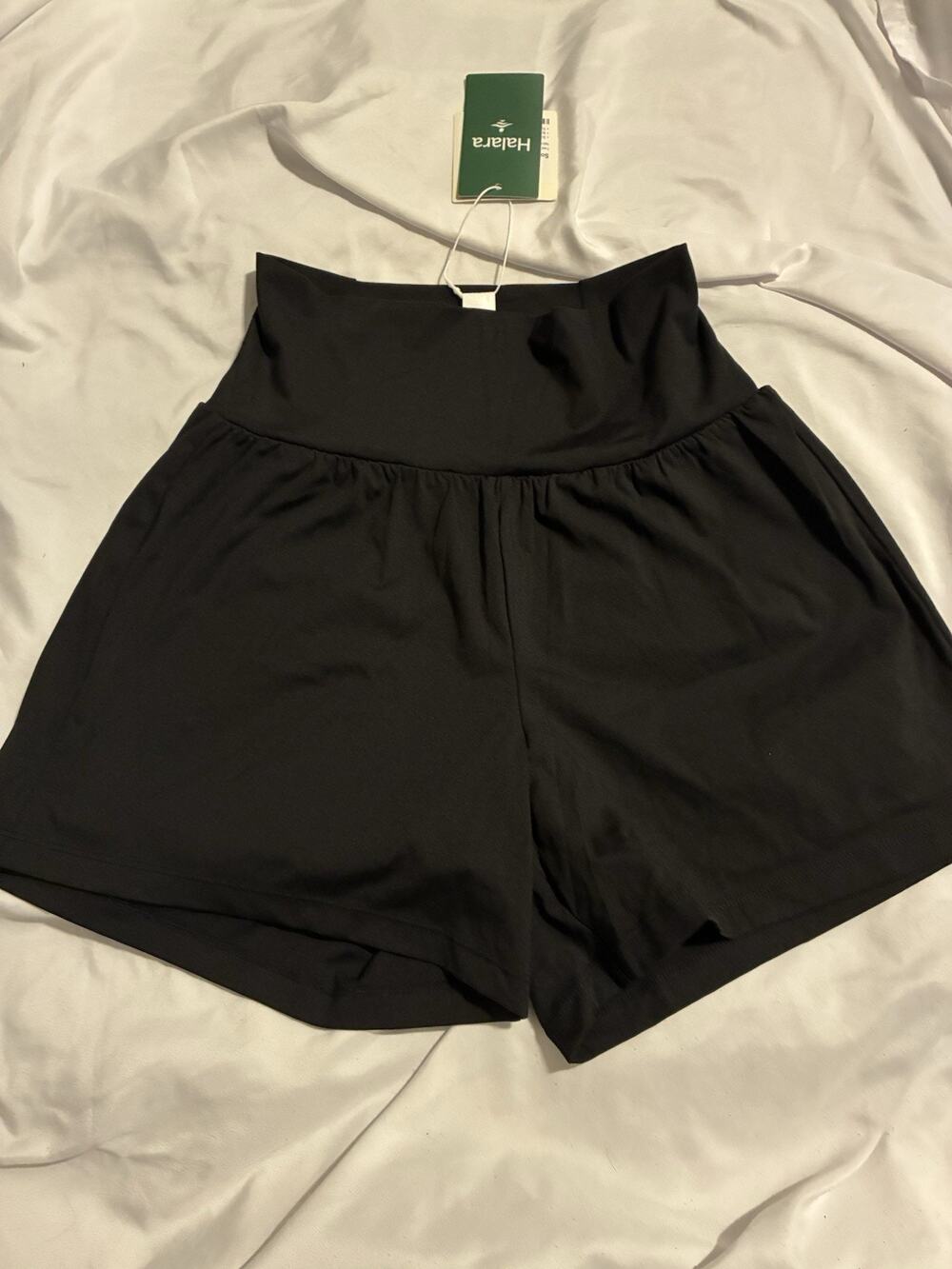 NWT Halara SoftlyZero Airy 2-in-1 Yoga Shorts Sz M